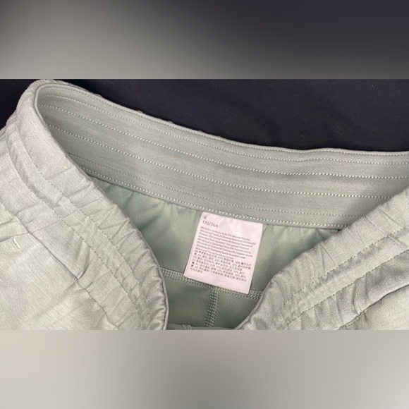 Lululemon Softstreme High-Rise Short - Picture 15 of 15